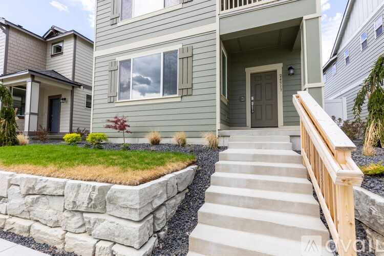 24513 E Feather Ct 3 Beds Single Family Home for Rent - Photo gallery 2