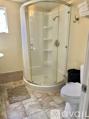 902b Encinitas Boulevard 2 Beds Single Family Home for Rent - Photo gallery 2