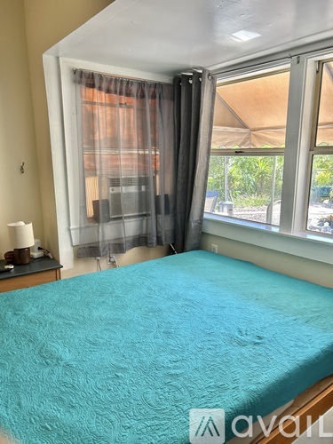 902b Encinitas Boulevard 2 Beds Single Family Home for Rent - Photo gallery 4