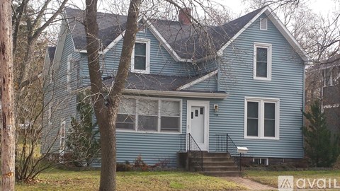 1108 11Th Street East 1 Apartment for Rent