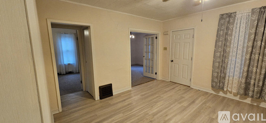 1108 11th Street East 1 Apartment for Rent - Photo gallery 5