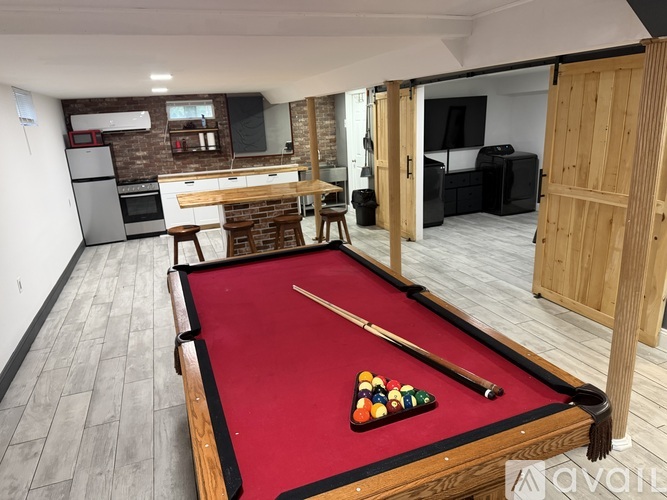 142 Music Center Drive 2 Beds Single Family Home for Rent - Photo gallery 1
