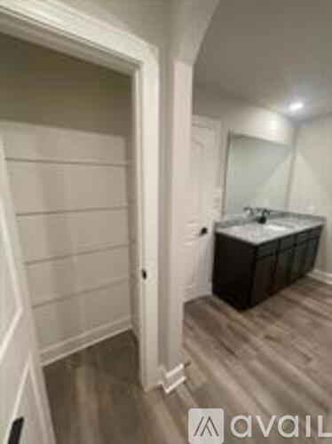 312 Lone Wolf Trl 4 Beds Single Family Home for Rent - Photo gallery 4