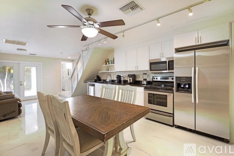 12915 Collecting Canal Road 2 Beds Apartment for Rent - Photo gallery 2