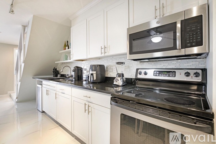 12915 Collecting Canal Road 2 Beds Apartment for Rent - Photo gallery 4