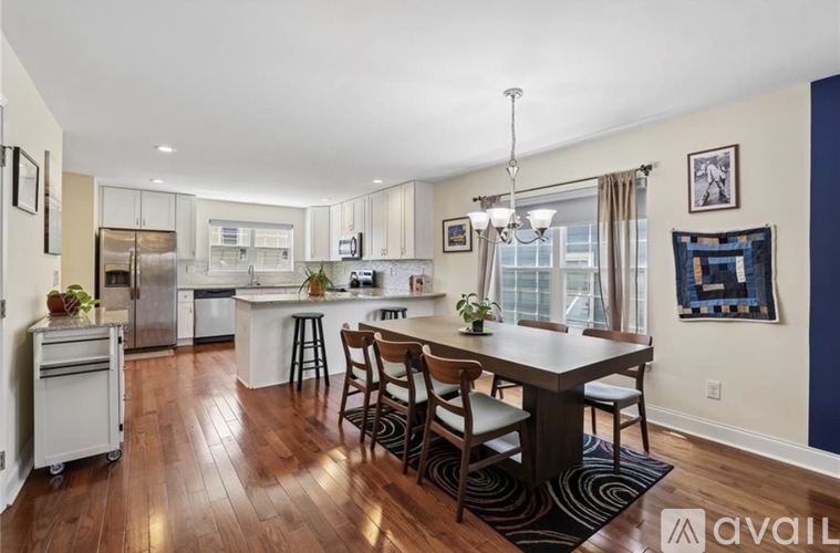 744 Garibaldi Street Southwest 3 Beds Single Family Home for Rent - Photo gallery 4