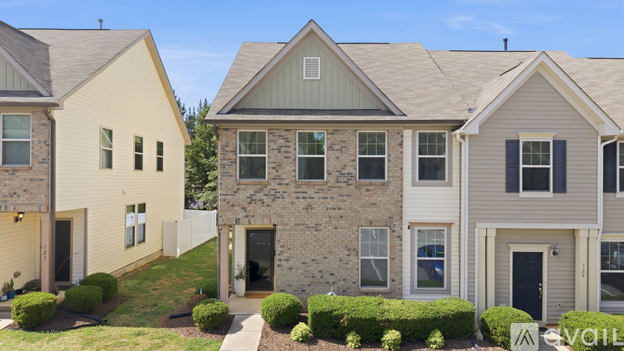 727 Maypearl Lane 4 Beds Townhouse for Rent - Photo gallery 1