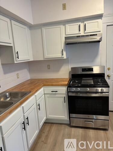 3155 W 112th St 3 Beds Townhouse for Rent - Photo gallery 2