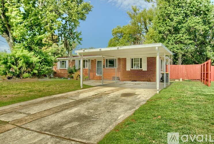 1370 Labelle Street 4 Beds Single Family Home for Rent - Photo gallery 1