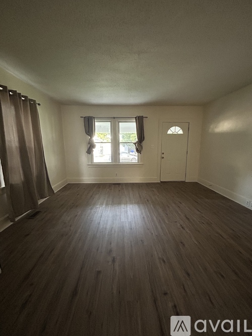 439 S G St 3 Beds Single Family Home for Rent - Photo gallery 3