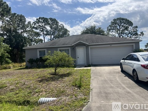 857 Buchanan Avenue Southeast 3 Beds Apartment for Rent
