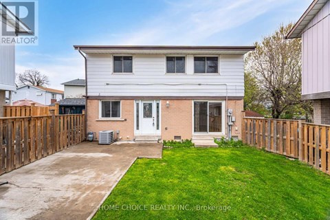 2 HUNT CLUB DRIVE 3 Beds Apartment for Rent