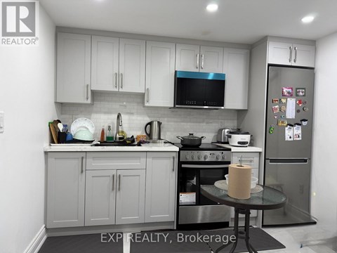 40 MAGILL DRIVE 4 Beds Apartment for Rent