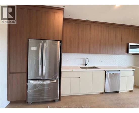 4400 LAURIER PARKWAY Unit# 530 1 Condo, Home, Townhouse for Rent - Photo gallery 2