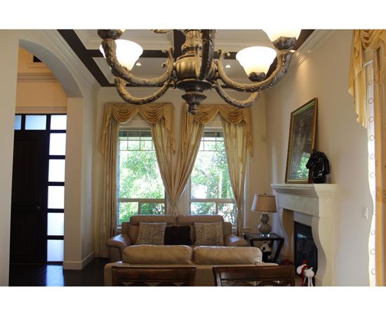 Upper Two Level 19670 71A AVENUE 5 Beds House for Rent - Photo gallery 5