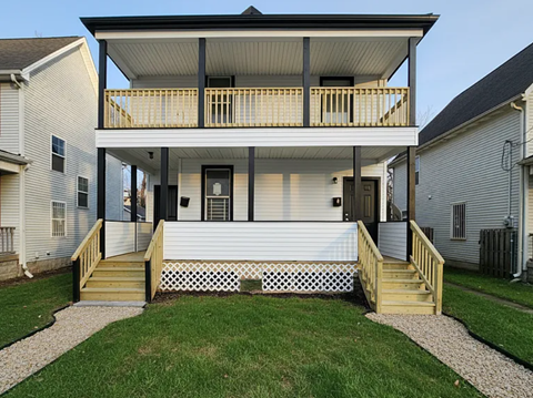 2195 E 73Rd St, Cleveland, OH 44103 3 Beds Apartment for Rent