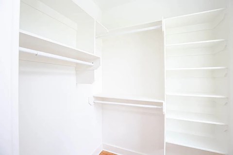 3828 E Ridge Dr 4 Beds Apartment for Rent
