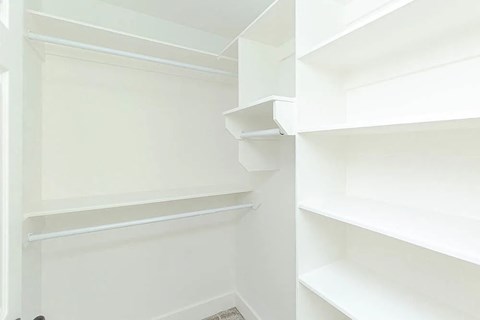 3828 E Ridge Dr 4 Beds Apartment for Rent