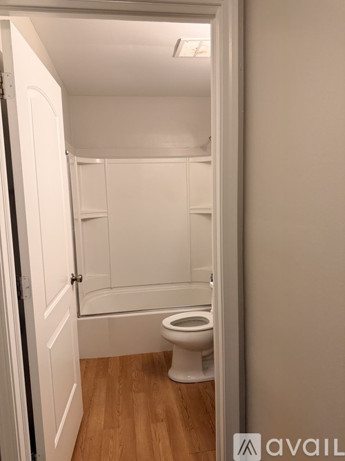 917 Park St 3 Beds Apartment for Rent - Photo gallery 3
