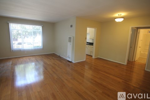 2001 N Beachwood Dr 1 Apartment for Rent