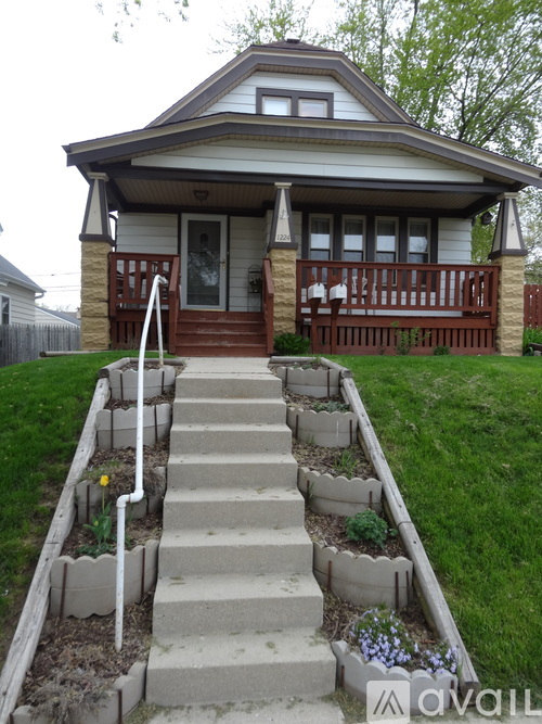1224 Marion Avenue 1 Townhouse for Rent - Photo gallery 1