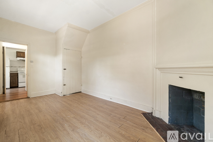 206 E 3rd St 2 Beds Apartment for Rent - Photo gallery 5