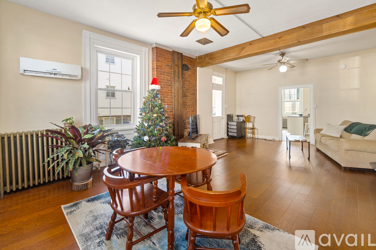 308 W Main St 1 Apartment for Rent - Photo gallery 2