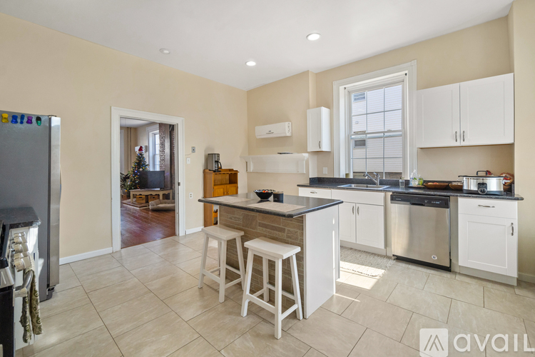 308 W Main St 1 Apartment for Rent - Photo gallery 5
