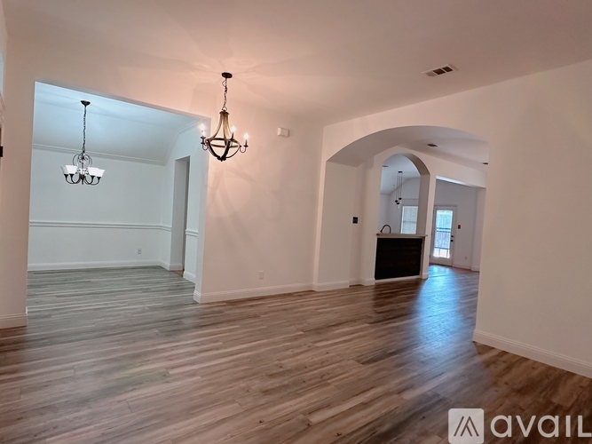 11601 Crystal Falls Drive 3 Beds Single Family Home for Rent - Photo gallery 2