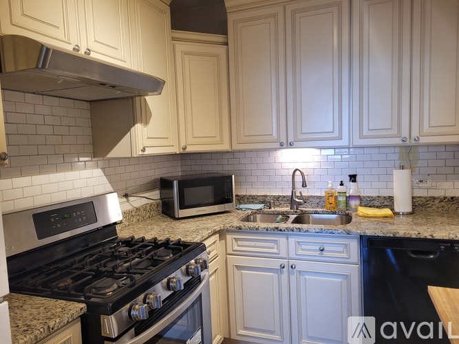 45 River Dr S Studio Apartment for Rent - Photo gallery 4