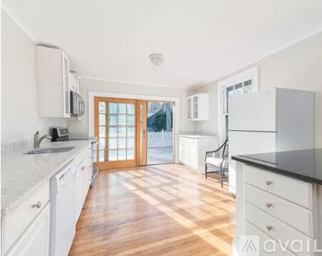 81-83 Woodchester Dr 2 Beds Apartment for Rent - Photo gallery 4