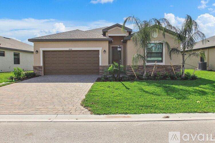 14882 Portico Blvd 4 Beds Single Family Home for Rent - Photo gallery 1