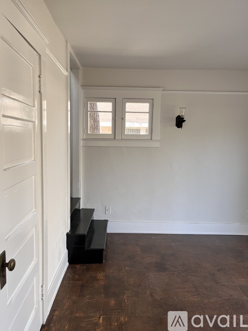 489 Miles St 4 Beds Single Family Home for Rent - Photo gallery 3