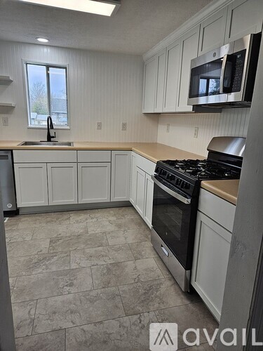 1552 Jefferson Ave 2 Beds Single Family Home for Rent - Photo gallery 3