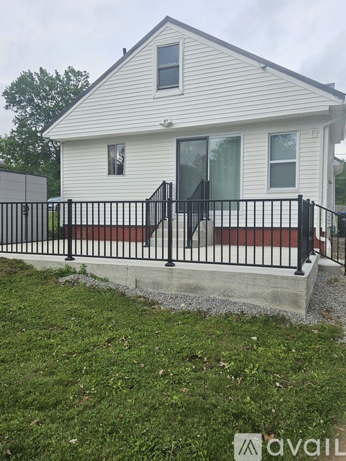 1552 Jefferson Ave 2 Beds Single Family Home for Rent - Photo gallery 5