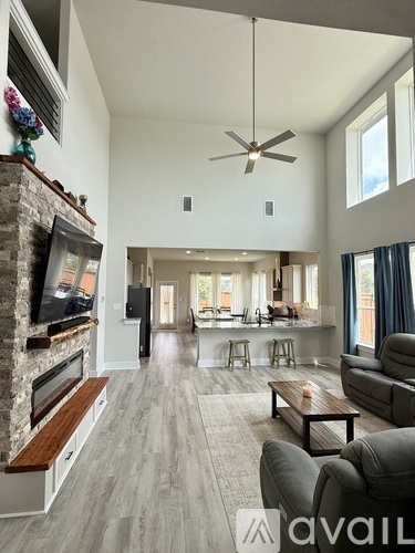 9339 Pioneer Junction 4 Beds Single Family Home for Rent - Photo gallery 3