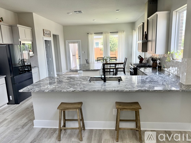 9339 Pioneer Junction 4 Beds Single Family Home for Rent - Photo gallery 5
