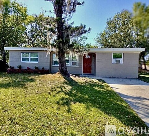 1362 Gardenia Avenue 3 Beds Apartment for Rent