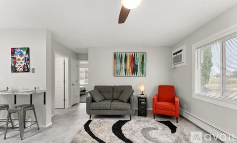 101 South Holly Avenue 2 Beds Apartment for Rent