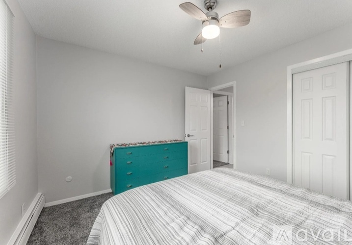 101 South Holly Avenue 2 Beds Apartment for Rent - Photo gallery 3