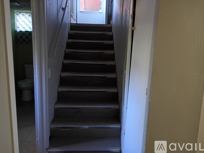 1304 East 520 South Street 4 Beds Single Family Home for Rent - Photo gallery 3