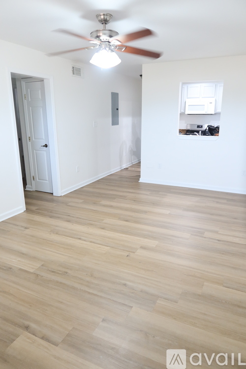 2525 Riverland Drive 2 Beds Apartment for Rent - Photo gallery 3
