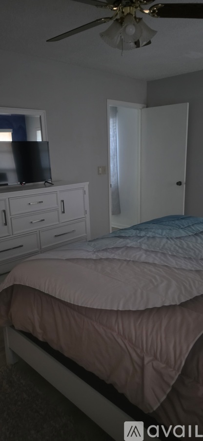 7403 16th Ave W 2 Beds Single Family Home for Rent - Photo gallery 2