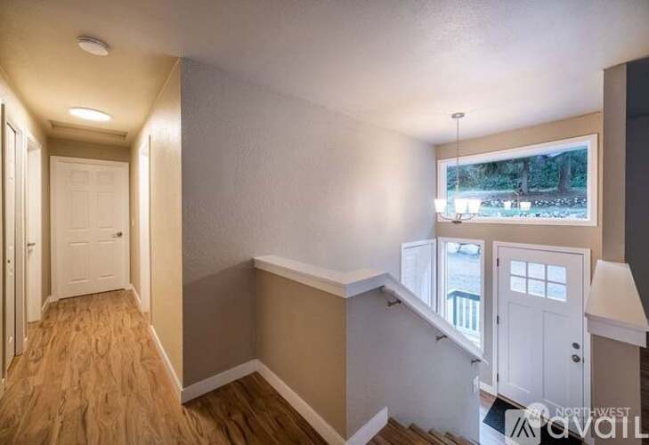 2742 Umatilla Dr 4 Beds Single Family Home for Rent - Photo gallery 3
