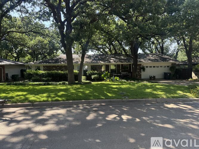 1108 Briarwood Boulevard 3 Beds Single Family Home for Rent - Photo gallery 1