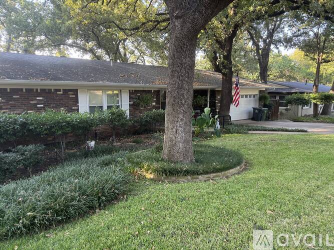 1108 Briarwood Boulevard 3 Beds Single Family Home for Rent - Photo gallery 2