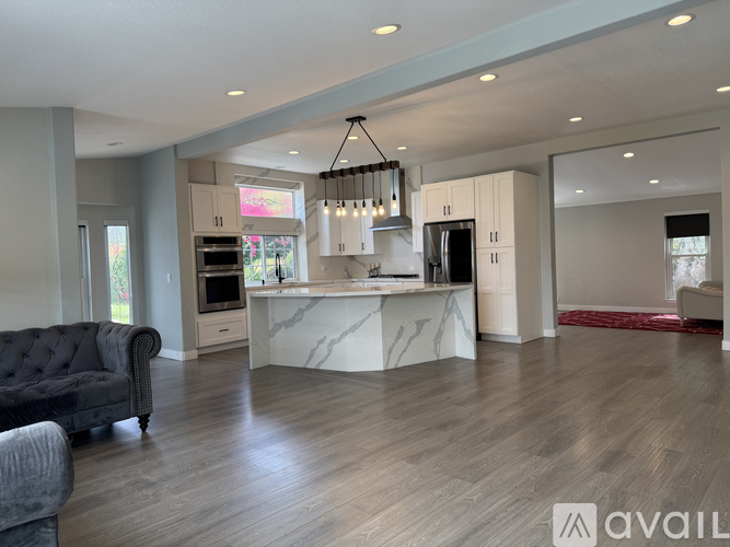18320 Ingomar Street 3 Beds Single Family Home for Rent - Photo gallery 4