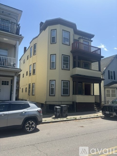 901 Saratoga Street 3 Beds Apartment for Rent
