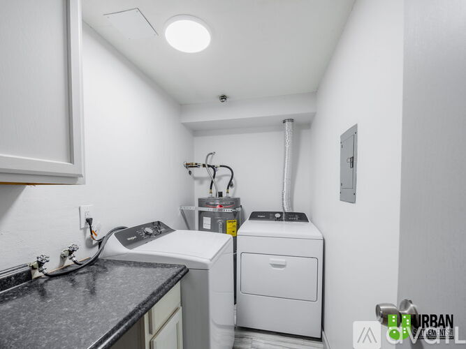 2121 E Upriver Dr 2 Beds Condo for Rent - Photo gallery 3