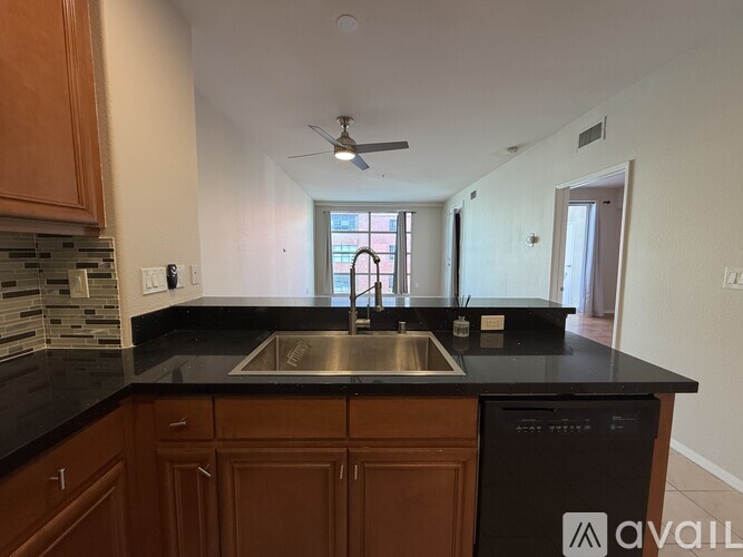 350 K St 2 Beds Condo for Rent - Photo gallery 1
